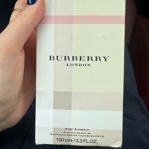 Burberry London Eau de Parfum Box with Subtle Plaid Design